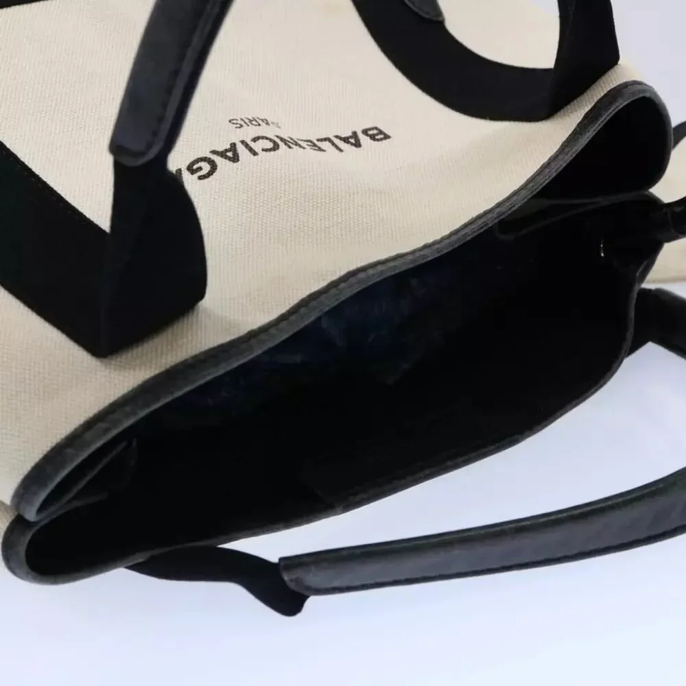 AUTHENTICITY GUARANTEED BALENCIAGA Tote Bag Canvas White Black - Picture 7 of 16